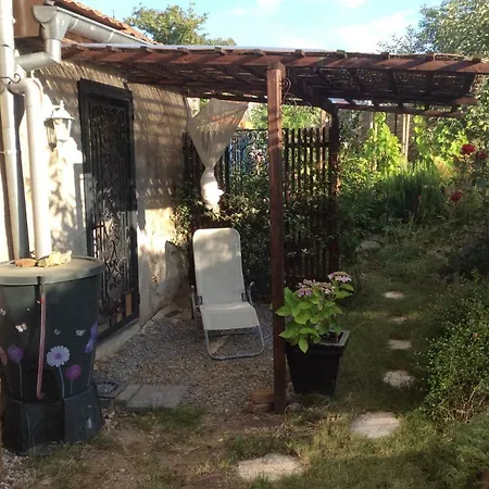 Le Faucon Pelerin Holiday home