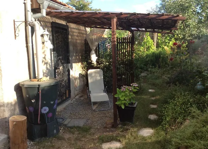 Le Faucon Pelerin Holiday home